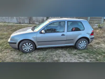 Volkswagen Golf 2002 (miniatűr)