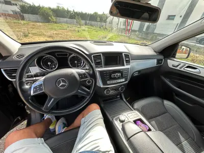 Mercedes-Benz ML 350 2013 (miniatűr)