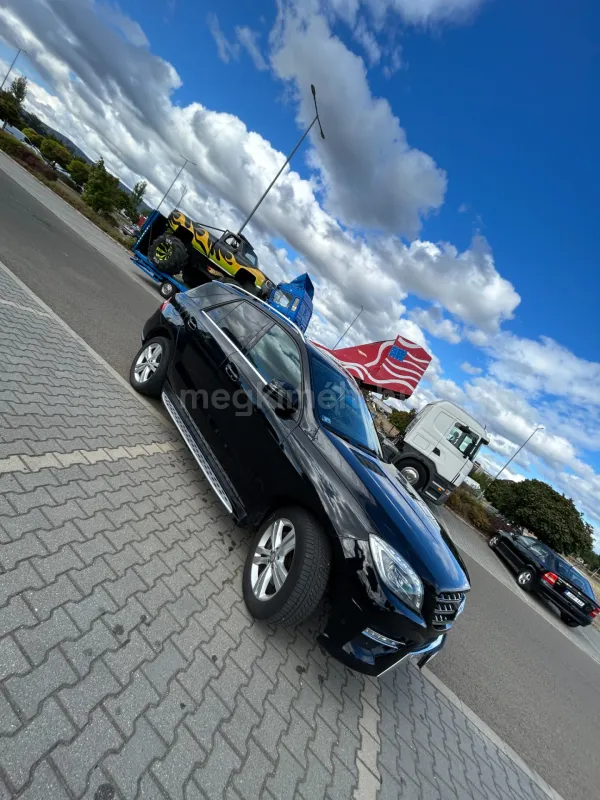 Mercedes-Benz ML 350 2013