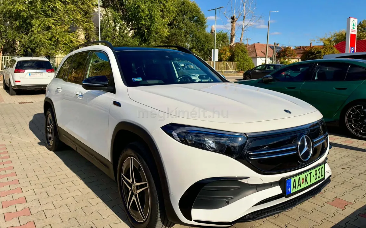 Mercedes-Benz EQB 2022