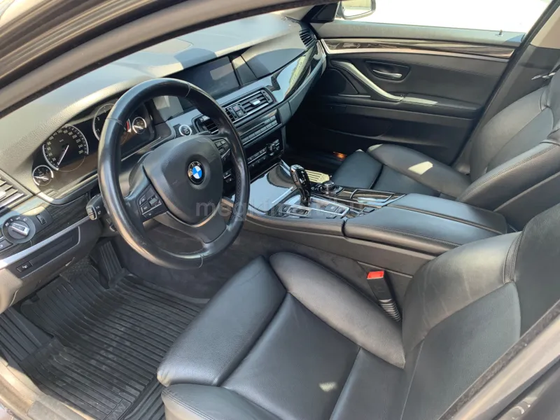 BMW 530 2013