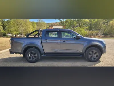 Isuzu D-Max 2023 (miniatűr)