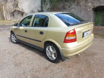 Opel Astra 2005 (miniatűr)