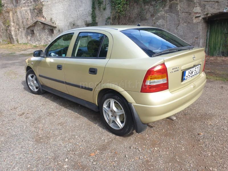 Opel Astra 2005