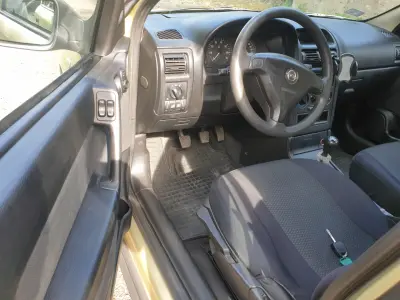 Opel Astra 2005 (miniatűr)