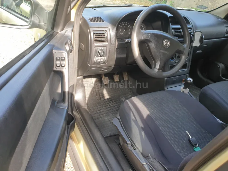 Opel Astra 2005