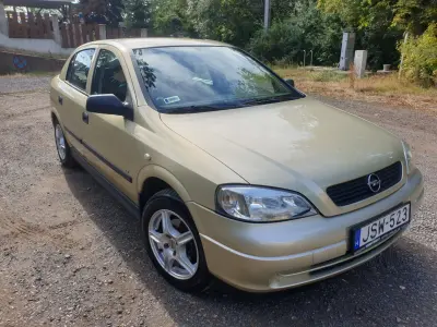 Opel Astra 2005 (miniatűr)
