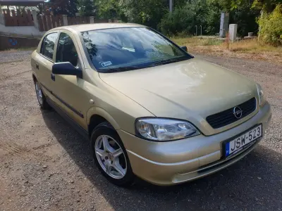 Opel Astra 2005 (miniatűr)