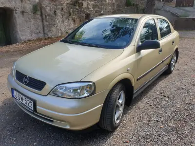 Opel Astra 2005 (miniatűr)