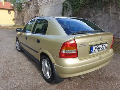 Opel Astra 2005 (miniatűr)