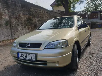 Opel Astra 2005 (miniatűr)