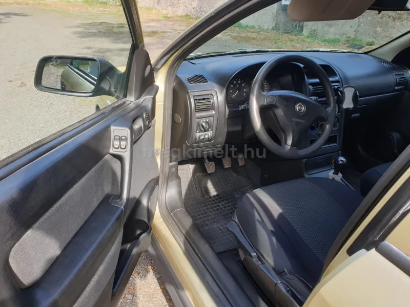 Opel Astra 2005
