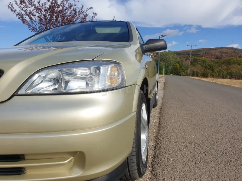 Opel Astra 2005