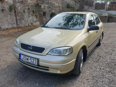 Opel Astra 2005 (miniatűr)