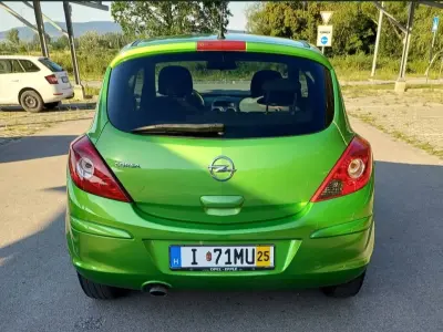 Opel Corsa 2011 (miniatűr)