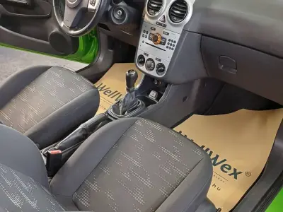 Opel Corsa 2011 (miniatűr)