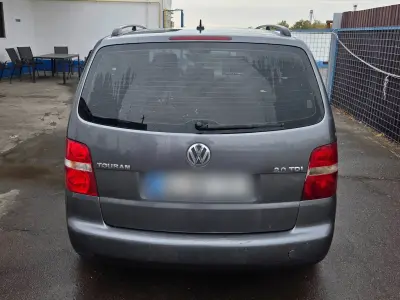 Volkswagen Touran 2006 (miniatűr)