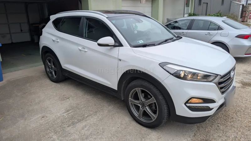 Hyundai TUCSON 2016