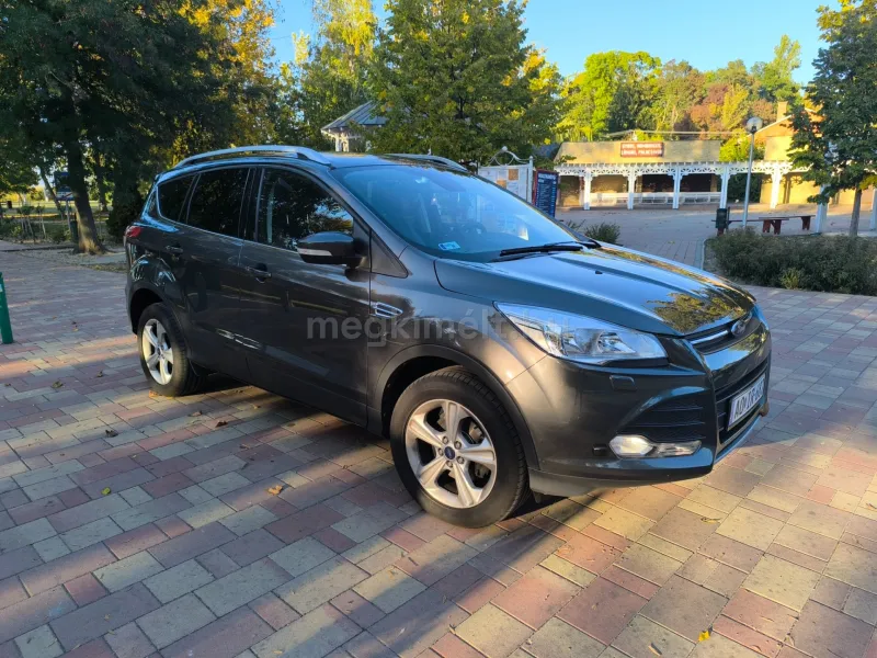 Ford Kuga 2016