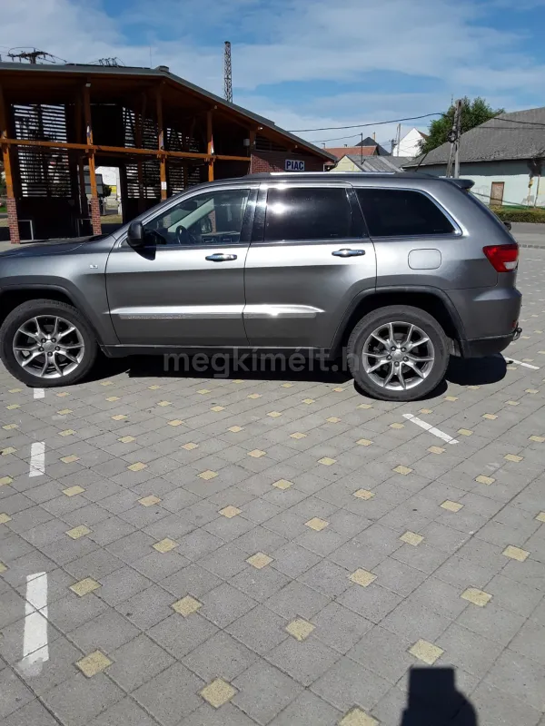 Jeep Grand Cherokee 2011