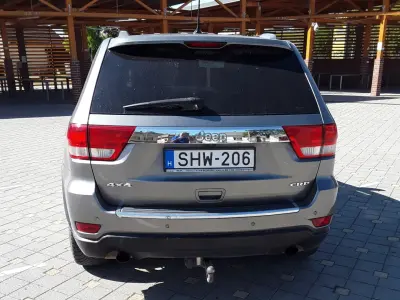 Jeep Grand Cherokee 2011 (miniatűr)