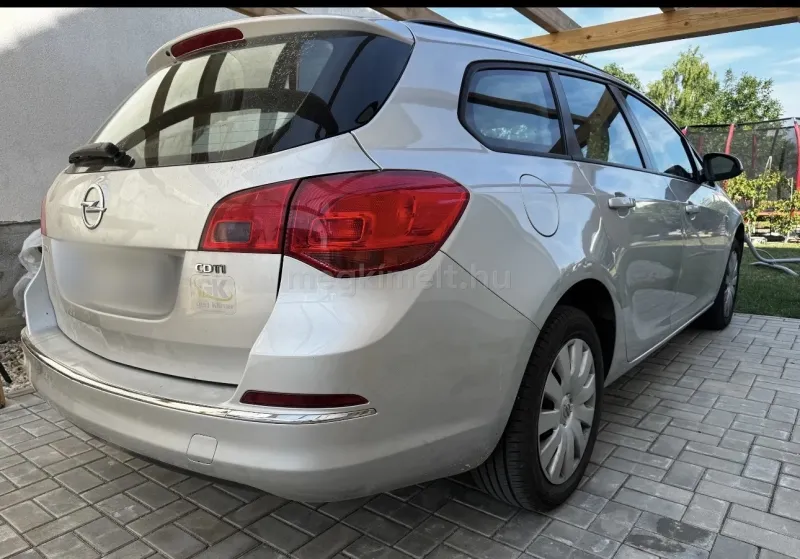 Opel Astra 2015