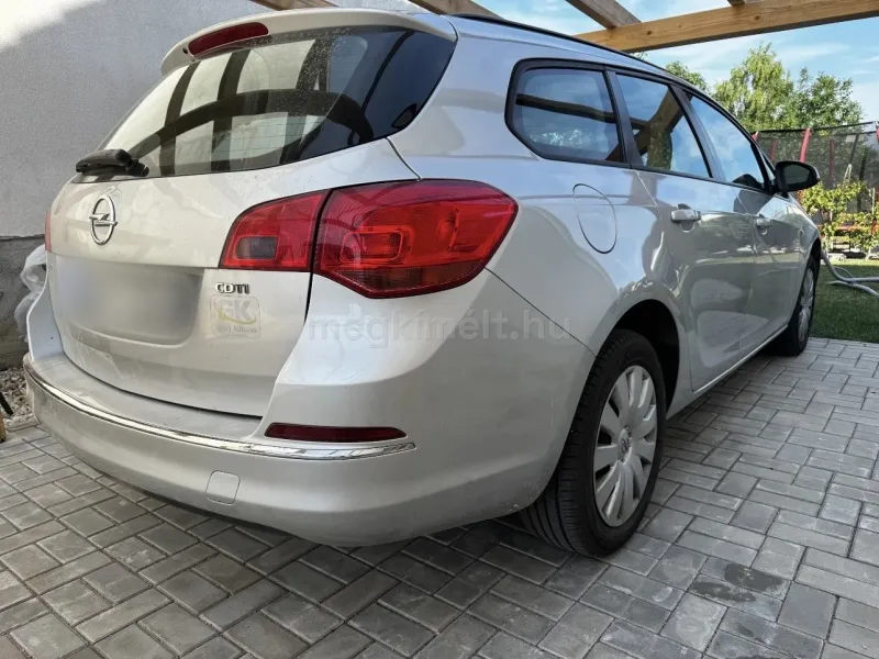 Opel Astra 2015