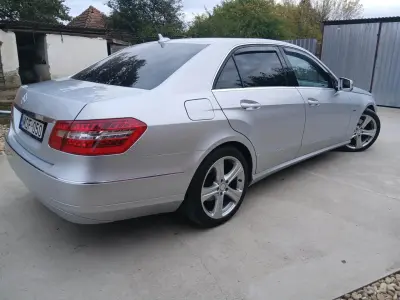 Mercedes-Benz E 250 2010 (miniatűr)