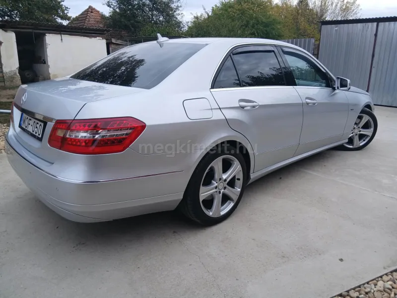 Mercedes-Benz E 250 2010