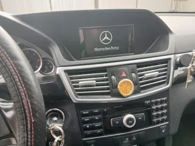 Mercedes-Benz E 250 2010 (miniatűr)
