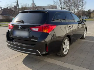 Toyota Auris 2015 (miniatűr)