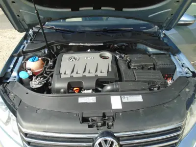 Volkswagen Passat Variant 2012 (miniatűr)