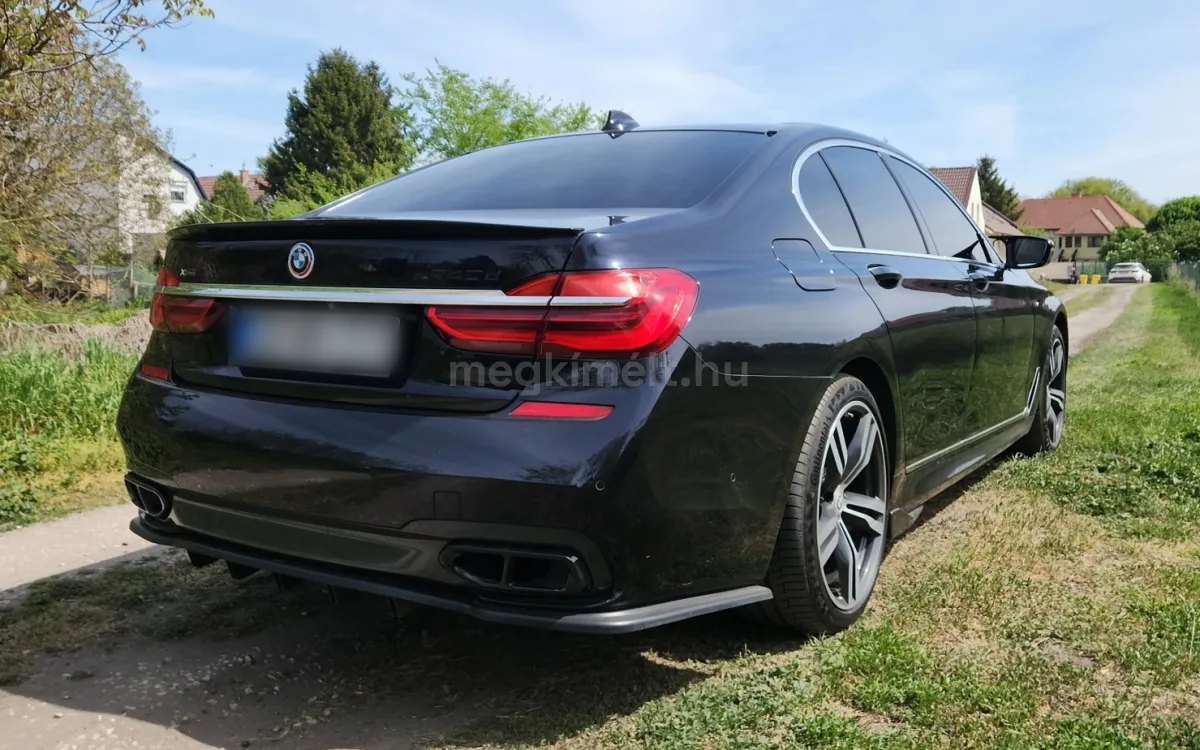 BMW 740 2016