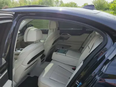 BMW 740 2016 (miniatűr)