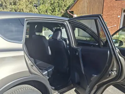 Toyota RAV 4 2018 (miniatűr)