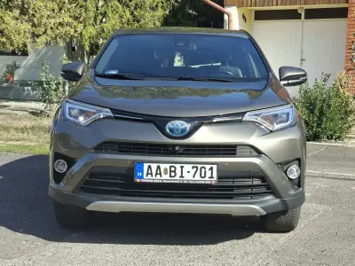 Toyota RAV 4 2018 (miniatűr)