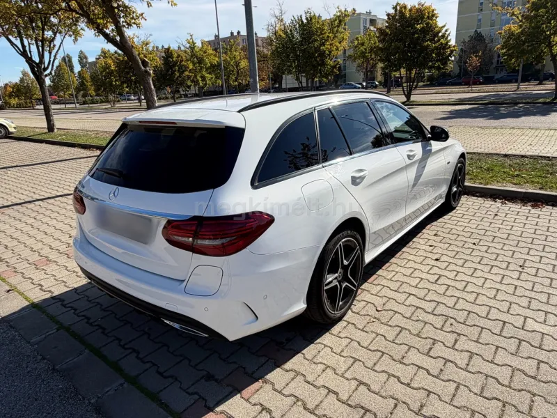 Mercedes-Benz C 300 2021