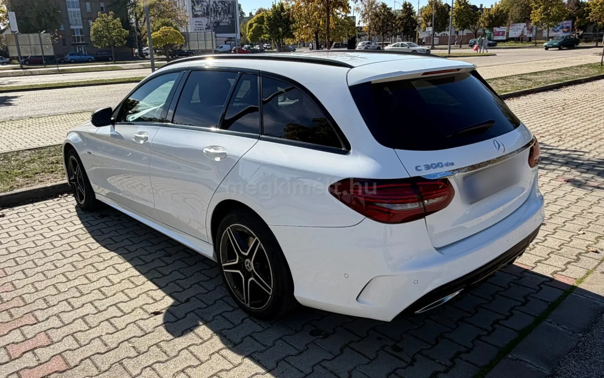 Mercedes-Benz C 300 2021