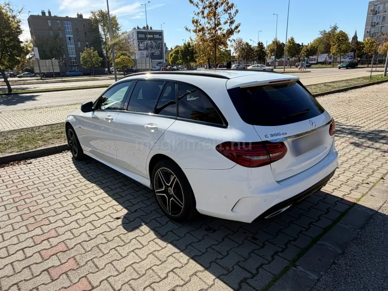 Mercedes-Benz C 300 2021