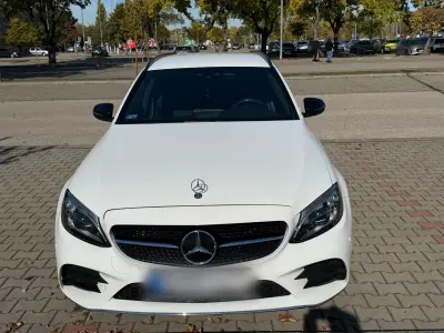 Mercedes-Benz C 300 2021 (miniatűr)