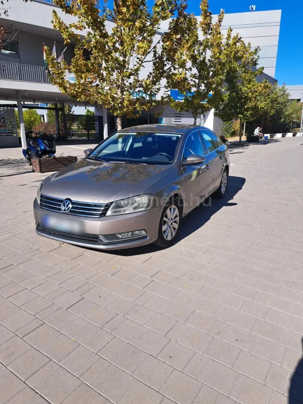 Volkswagen Passat 2011