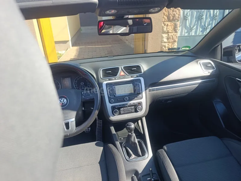 Volkswagen Eos 2011