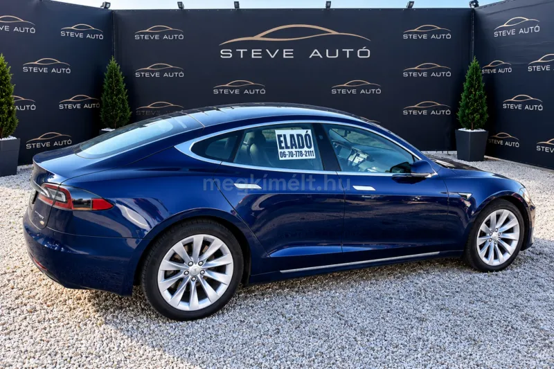 Tesla Model S 2020