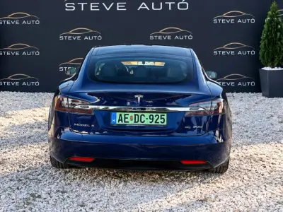 Tesla Model S 2020 (miniatűr)