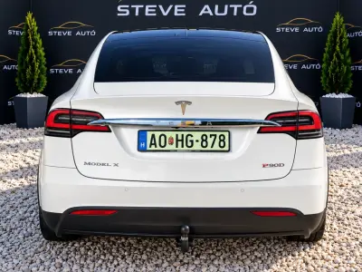 Tesla Model X 2016 (miniatűr)