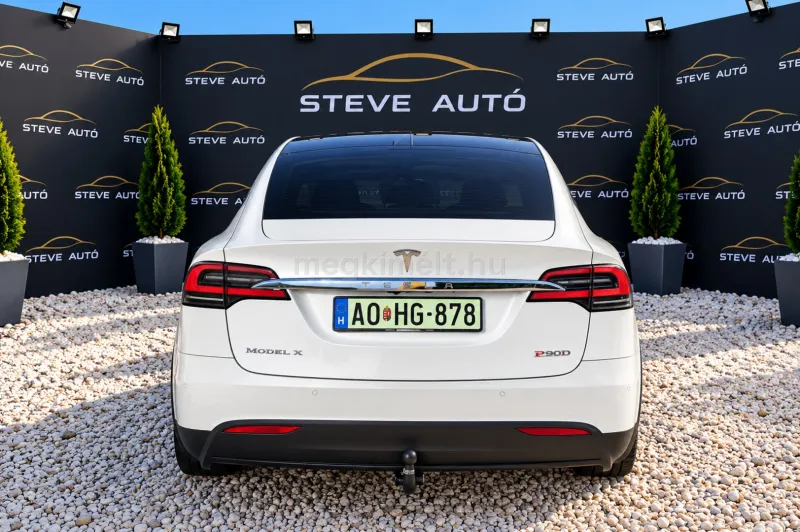 Tesla Model X 2016