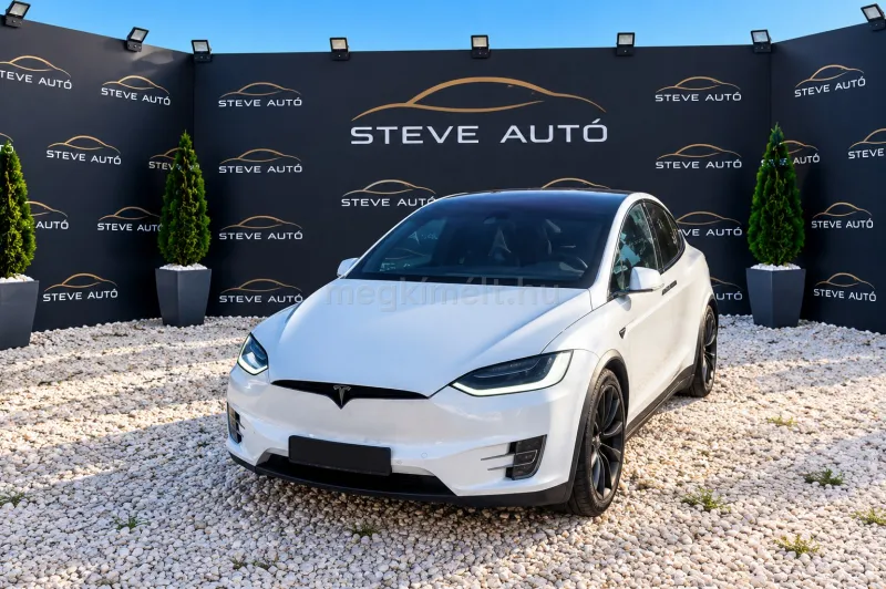 Tesla Model X 2016