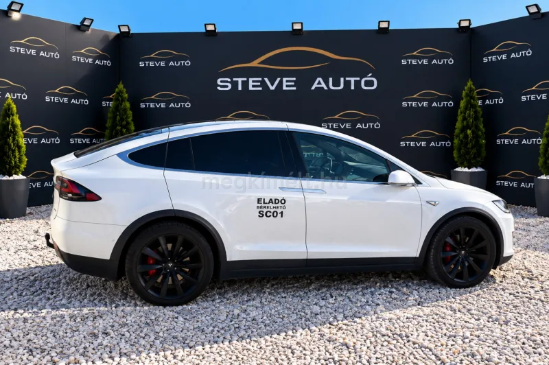 Tesla Model X 2016