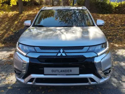 Mitsubishi Outlander 2021