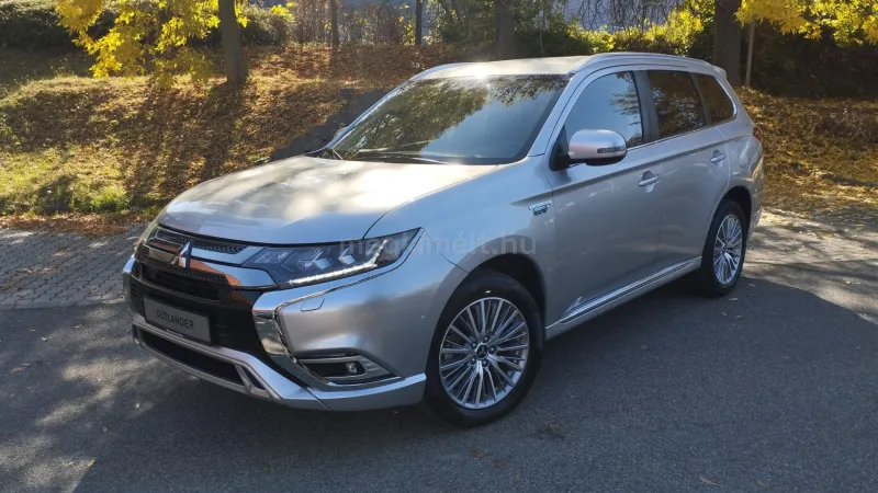 Mitsubishi Outlander 2021